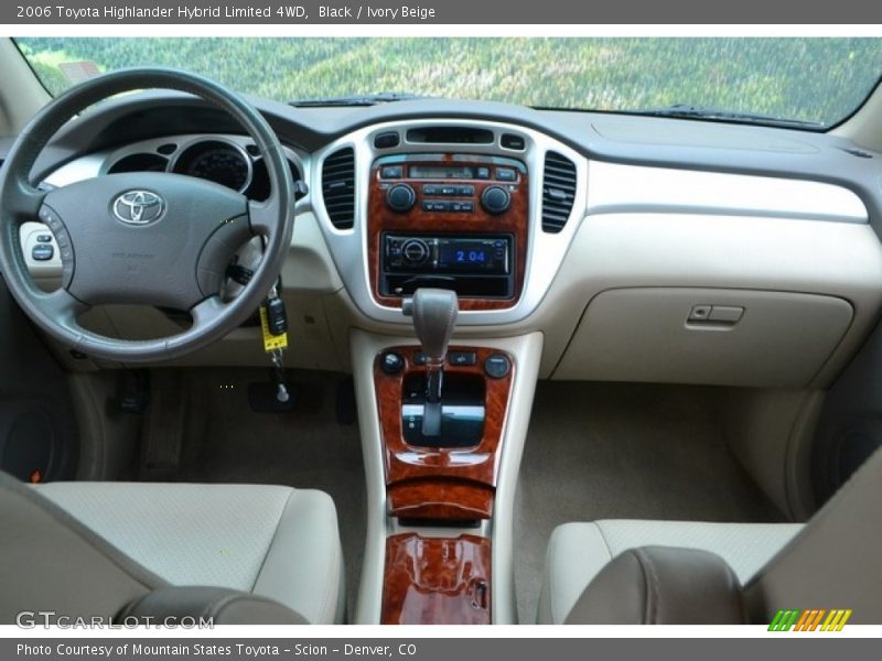 Black / Ivory Beige 2006 Toyota Highlander Hybrid Limited 4WD