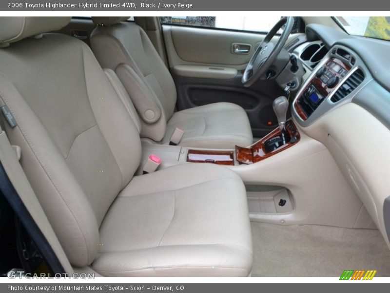Black / Ivory Beige 2006 Toyota Highlander Hybrid Limited 4WD