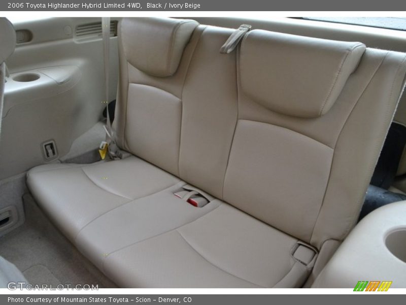 Black / Ivory Beige 2006 Toyota Highlander Hybrid Limited 4WD