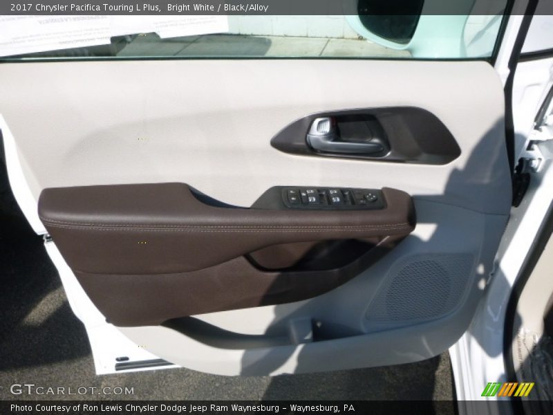 Bright White / Black/Alloy 2017 Chrysler Pacifica Touring L Plus
