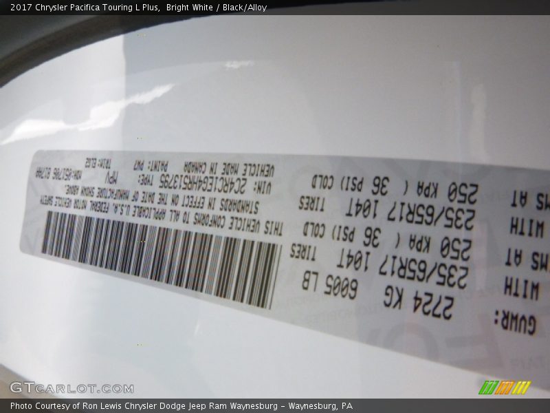 Bright White / Black/Alloy 2017 Chrysler Pacifica Touring L Plus