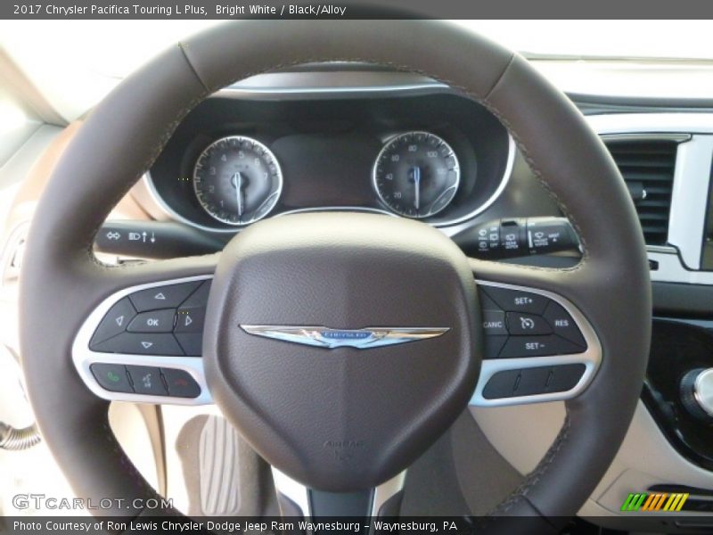 Bright White / Black/Alloy 2017 Chrysler Pacifica Touring L Plus