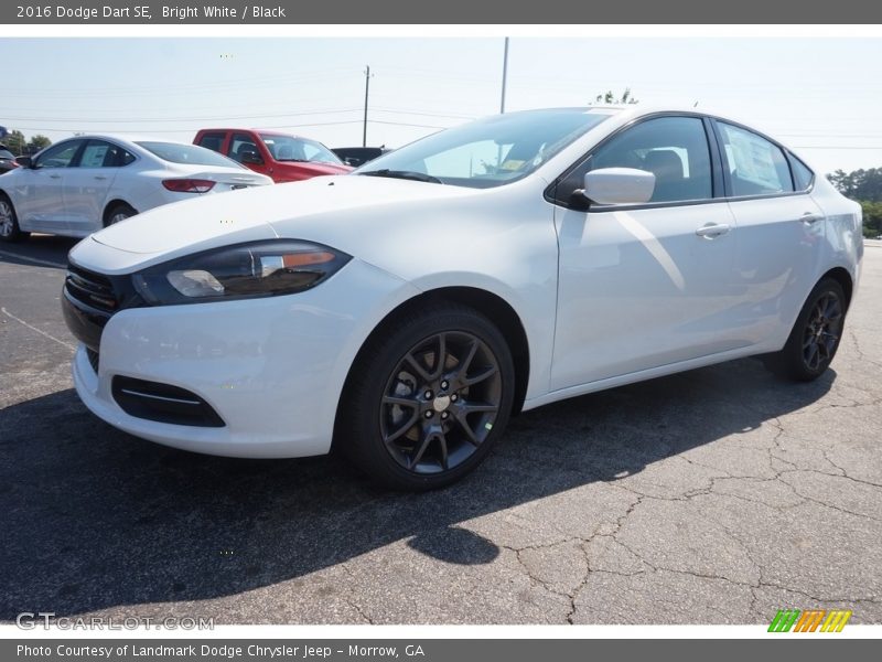 Bright White / Black 2016 Dodge Dart SE