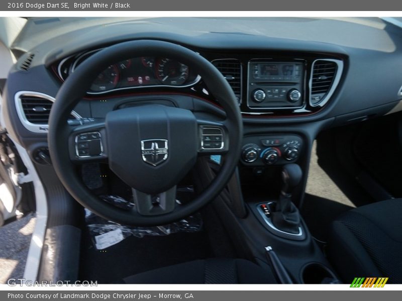 Bright White / Black 2016 Dodge Dart SE
