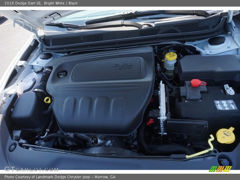 Bright White / Black 2016 Dodge Dart SE
