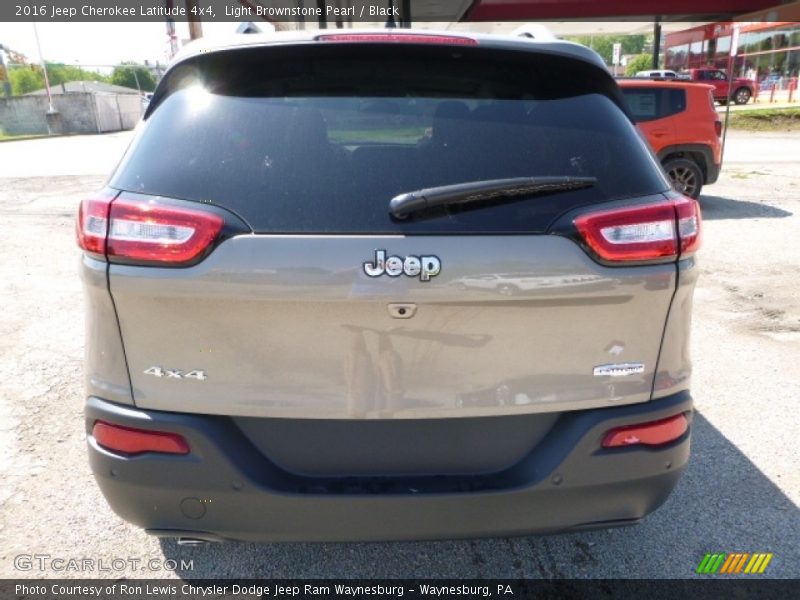 Light Brownstone Pearl / Black 2016 Jeep Cherokee Latitude 4x4
