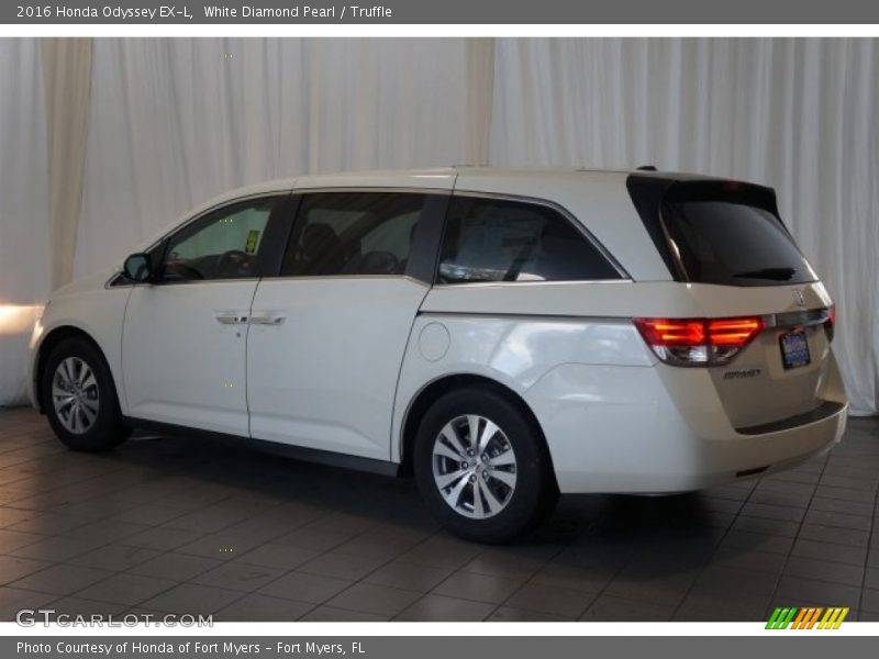 White Diamond Pearl / Truffle 2016 Honda Odyssey EX-L