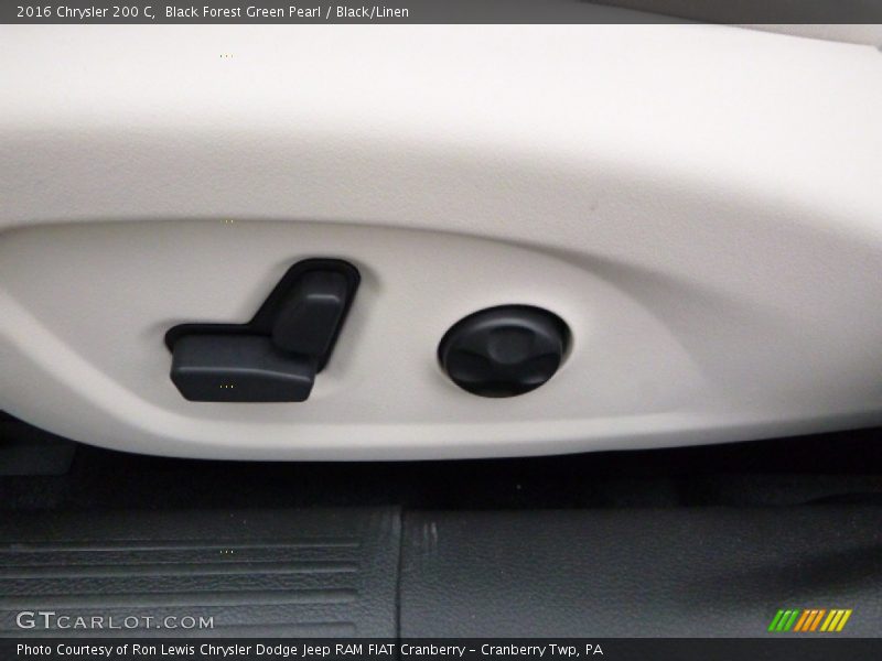Black Forest Green Pearl / Black/Linen 2016 Chrysler 200 C