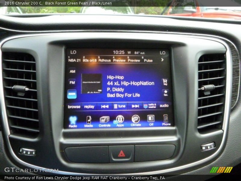 Black Forest Green Pearl / Black/Linen 2016 Chrysler 200 C