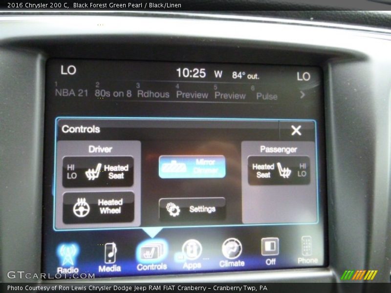 Black Forest Green Pearl / Black/Linen 2016 Chrysler 200 C