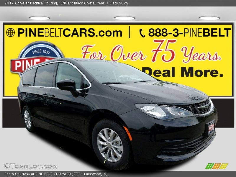 Brilliant Black Crystal Pearl / Black/Alloy 2017 Chrysler Pacifica Touring