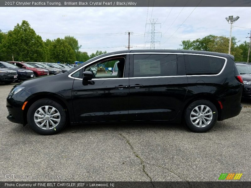  2017 Pacifica Touring Brilliant Black Crystal Pearl