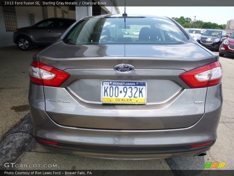 Sterling Gray Metallic / Charcoal Black 2013 Ford Fusion SE