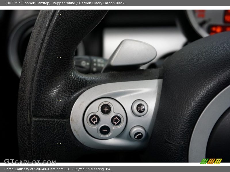 Pepper White / Carbon Black/Carbon Black 2007 Mini Cooper Hardtop