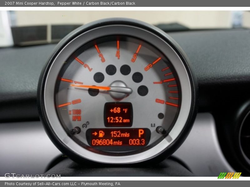 Pepper White / Carbon Black/Carbon Black 2007 Mini Cooper Hardtop