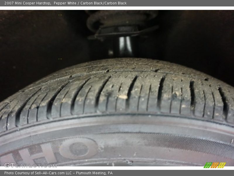 Pepper White / Carbon Black/Carbon Black 2007 Mini Cooper Hardtop