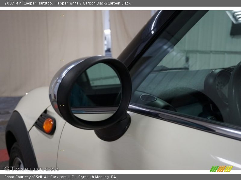 Pepper White / Carbon Black/Carbon Black 2007 Mini Cooper Hardtop