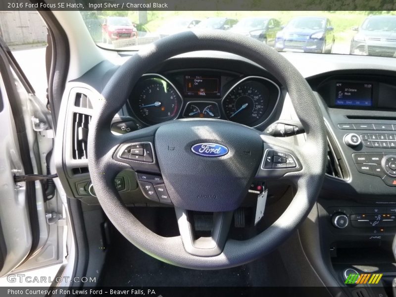 Ingot Silver / Charcoal Black 2016 Ford Focus SE Hatch