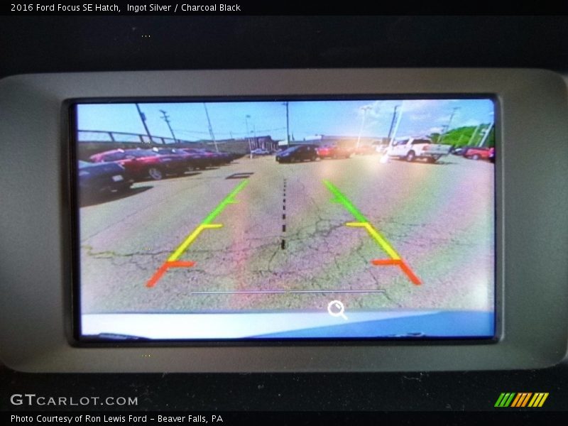 Ingot Silver / Charcoal Black 2016 Ford Focus SE Hatch