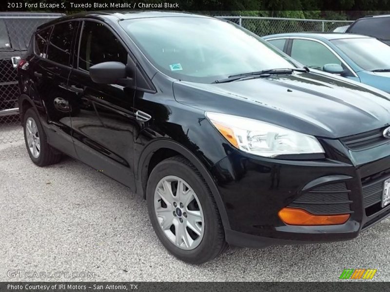 Tuxedo Black Metallic / Charcoal Black 2013 Ford Escape S