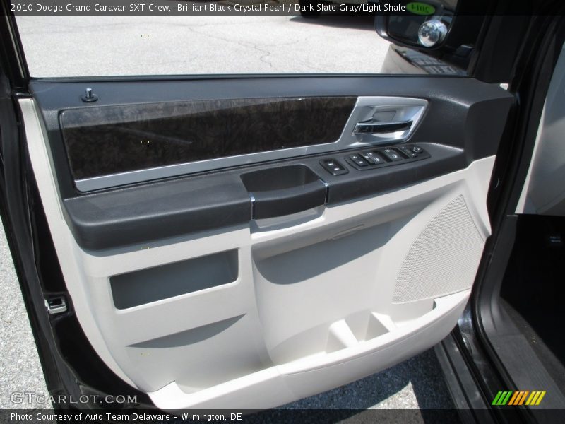 Brilliant Black Crystal Pearl / Dark Slate Gray/Light Shale 2010 Dodge Grand Caravan SXT Crew