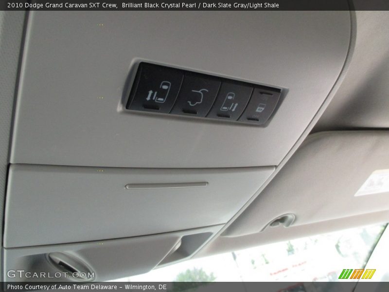 Brilliant Black Crystal Pearl / Dark Slate Gray/Light Shale 2010 Dodge Grand Caravan SXT Crew