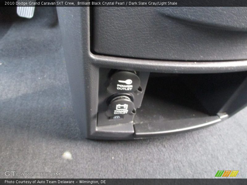 Brilliant Black Crystal Pearl / Dark Slate Gray/Light Shale 2010 Dodge Grand Caravan SXT Crew