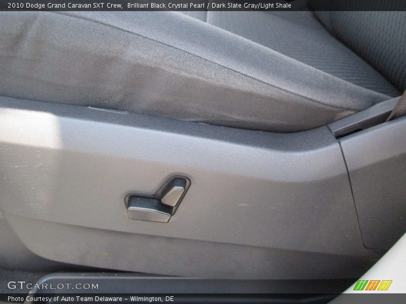 Brilliant Black Crystal Pearl / Dark Slate Gray/Light Shale 2010 Dodge Grand Caravan SXT Crew