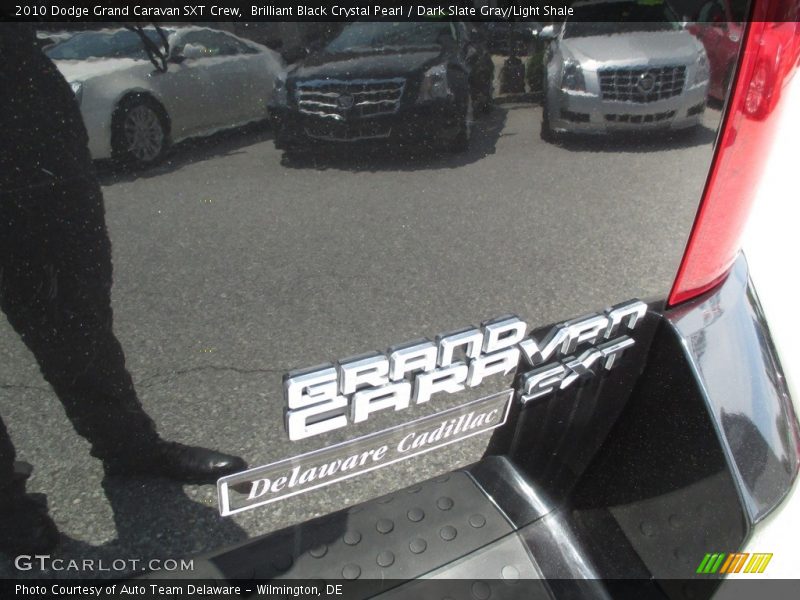 Brilliant Black Crystal Pearl / Dark Slate Gray/Light Shale 2010 Dodge Grand Caravan SXT Crew