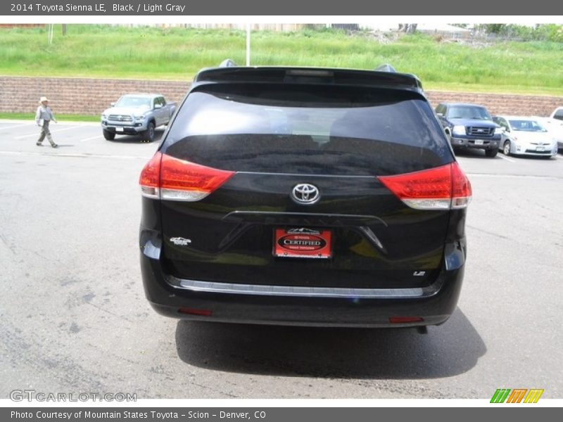 Black / Light Gray 2014 Toyota Sienna LE