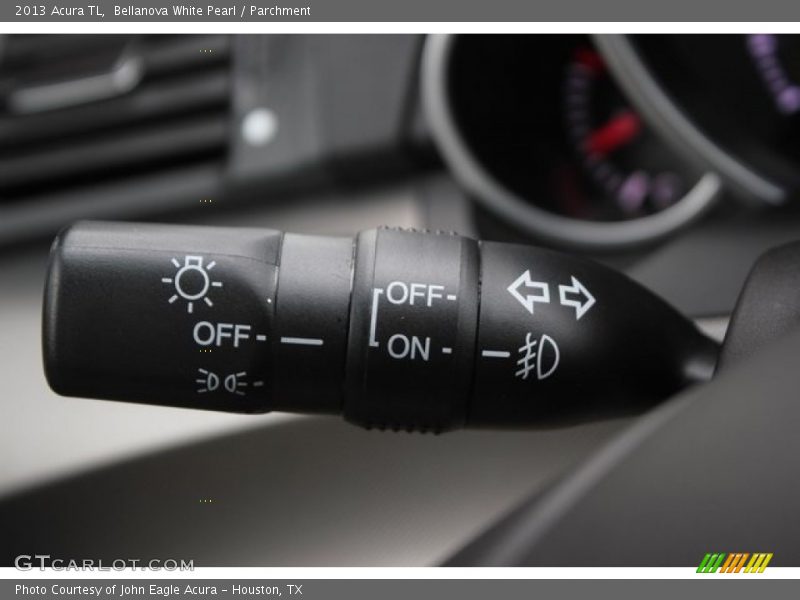 Bellanova White Pearl / Parchment 2013 Acura TL