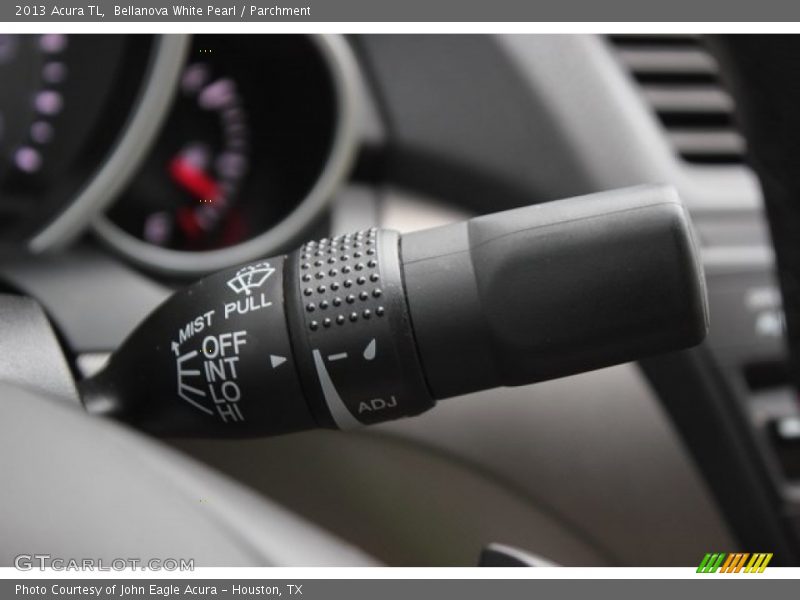 Bellanova White Pearl / Parchment 2013 Acura TL