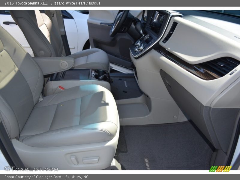 Blizzard White Pearl / Bisque 2015 Toyota Sienna XLE