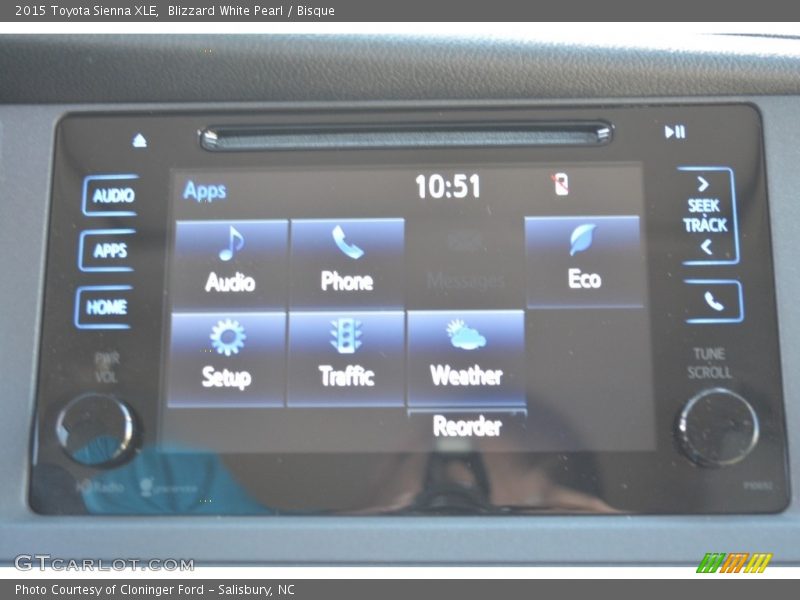 Blizzard White Pearl / Bisque 2015 Toyota Sienna XLE