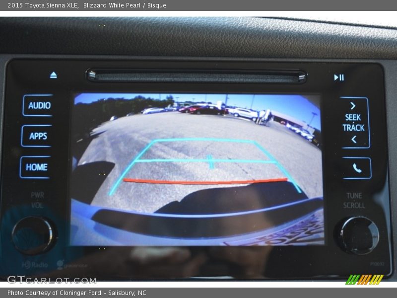 Blizzard White Pearl / Bisque 2015 Toyota Sienna XLE