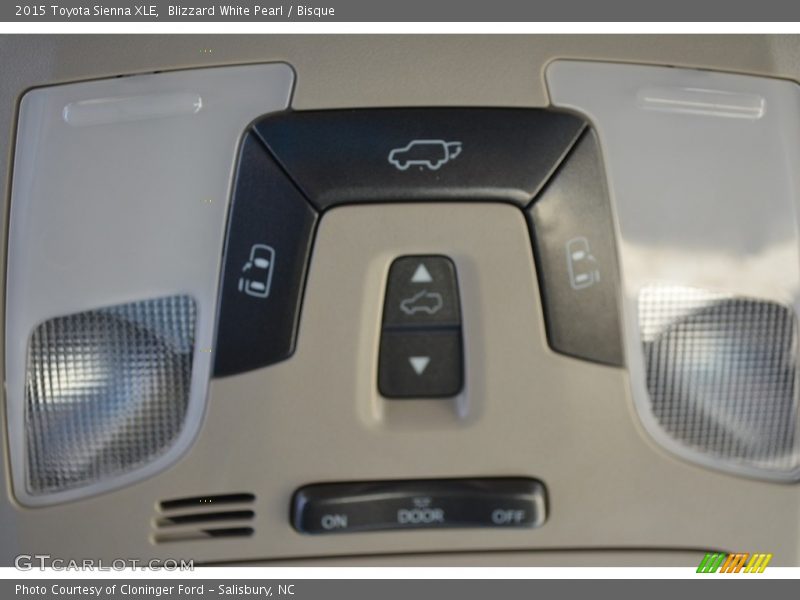 Blizzard White Pearl / Bisque 2015 Toyota Sienna XLE