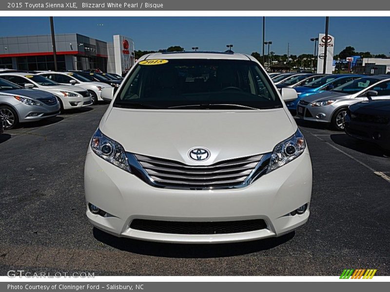 Blizzard White Pearl / Bisque 2015 Toyota Sienna XLE