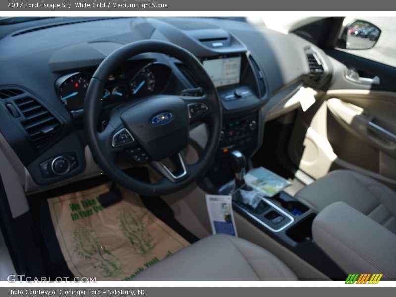 White Gold / Medium Light Stone 2017 Ford Escape SE