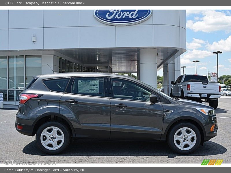 Magnetic / Charcoal Black 2017 Ford Escape S