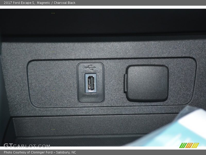 Magnetic / Charcoal Black 2017 Ford Escape S