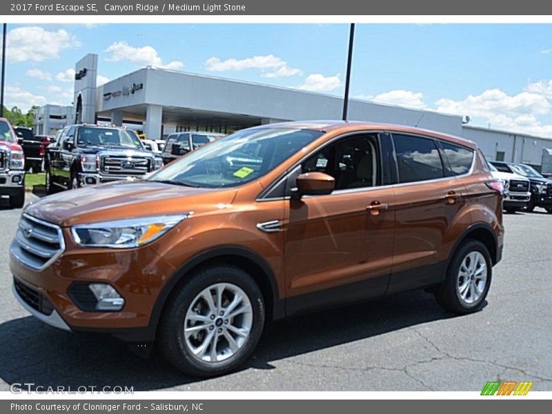 Canyon Ridge / Medium Light Stone 2017 Ford Escape SE