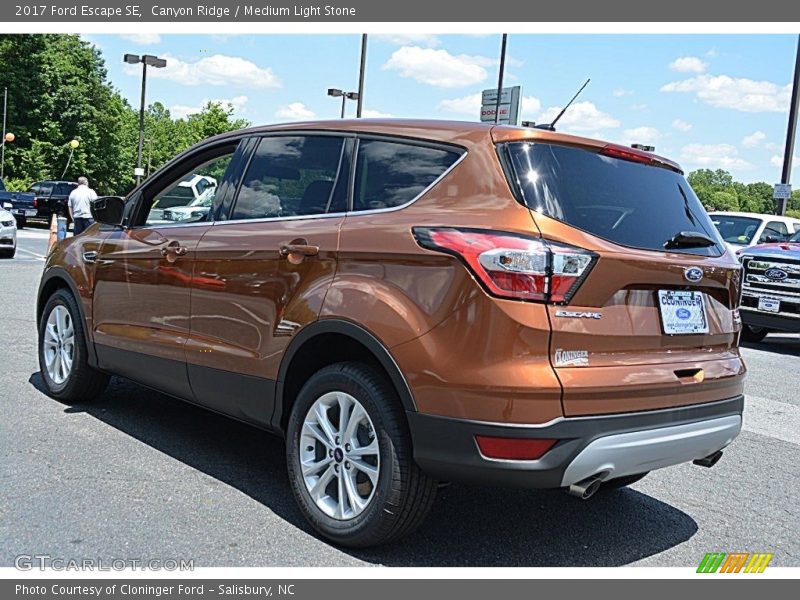 Canyon Ridge / Medium Light Stone 2017 Ford Escape SE