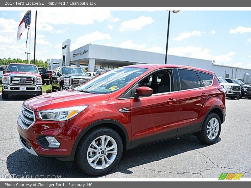 Ruby Red / Charcoal Black 2017 Ford Escape SE
