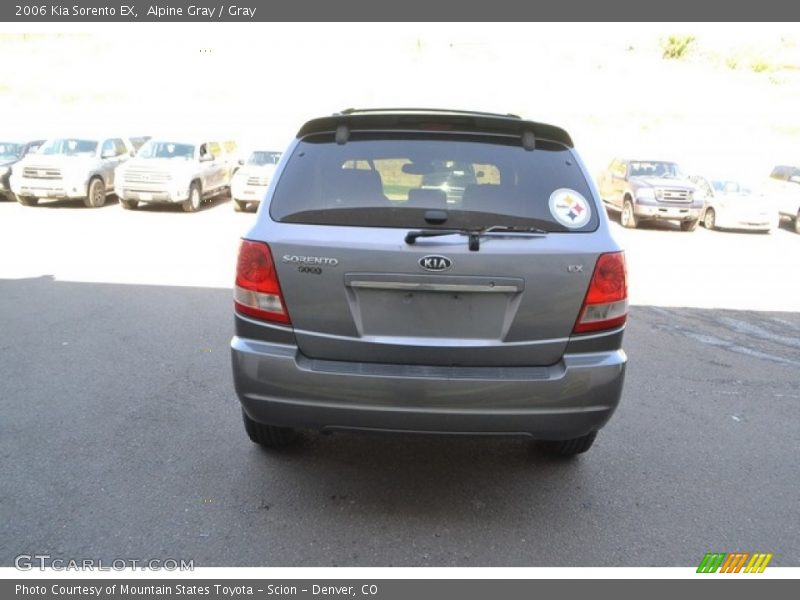 Alpine Gray / Gray 2006 Kia Sorento EX