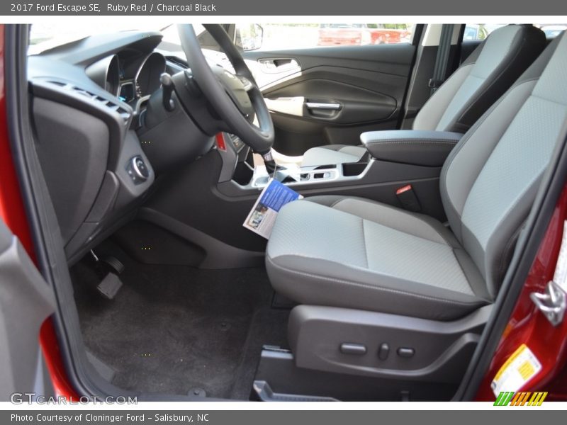 Ruby Red / Charcoal Black 2017 Ford Escape SE