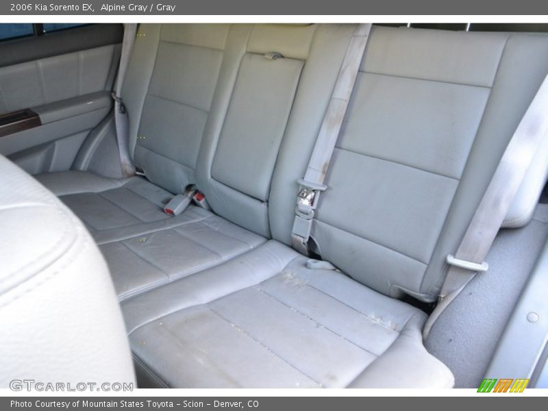 Alpine Gray / Gray 2006 Kia Sorento EX