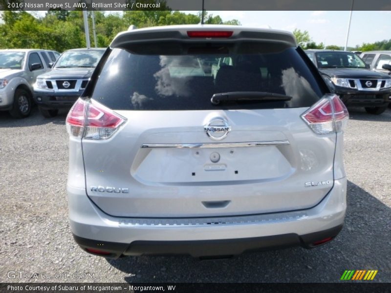 Brilliant Silver / Charcoal 2016 Nissan Rogue SL AWD