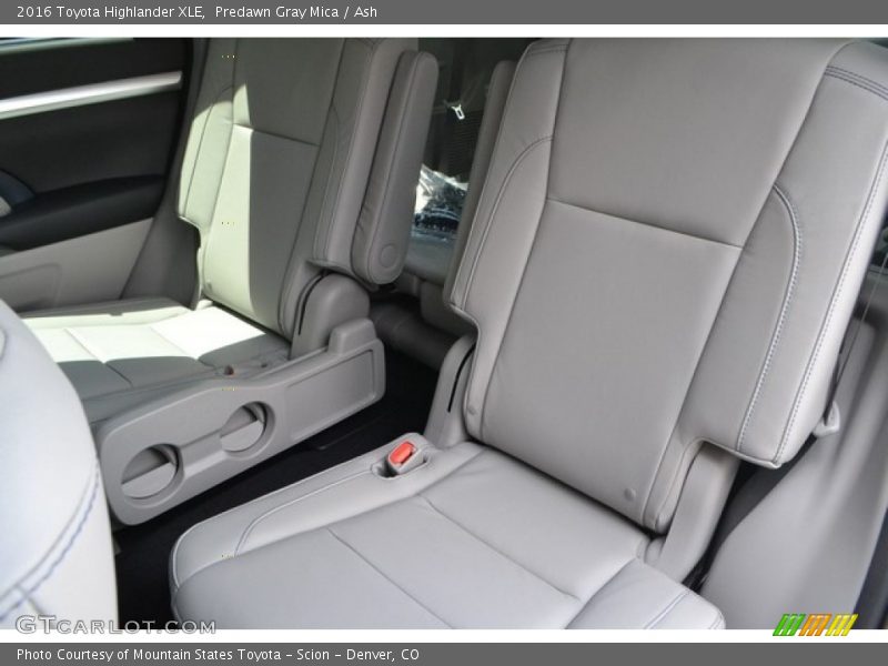 Predawn Gray Mica / Ash 2016 Toyota Highlander XLE