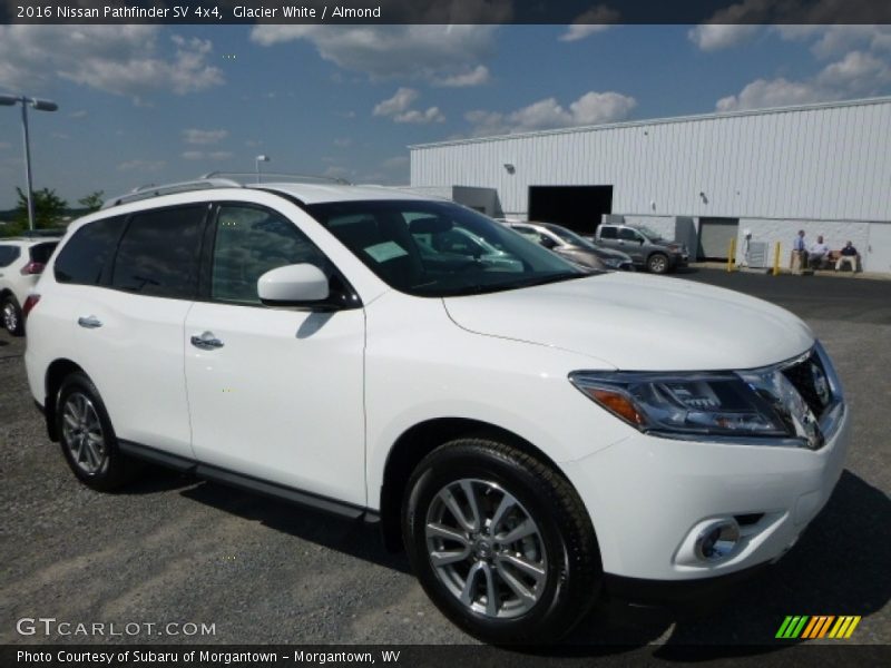 Glacier White / Almond 2016 Nissan Pathfinder SV 4x4