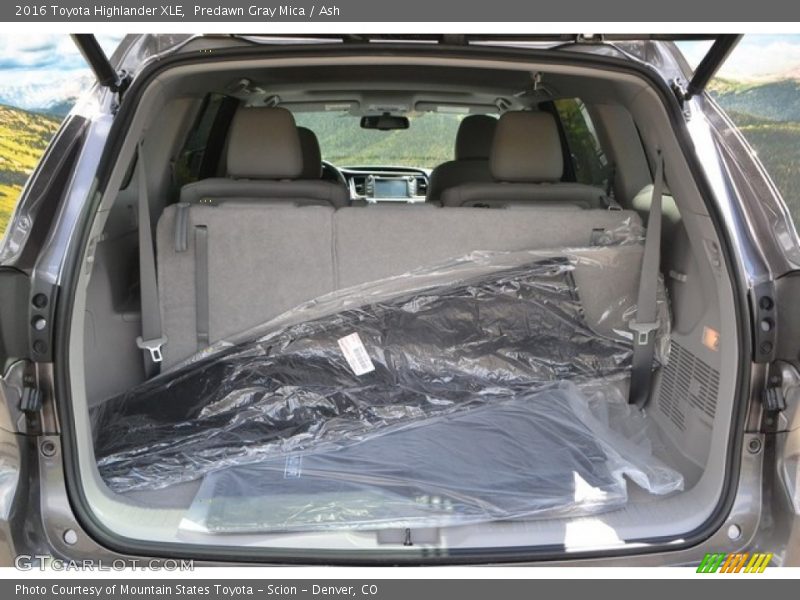Predawn Gray Mica / Ash 2016 Toyota Highlander XLE
